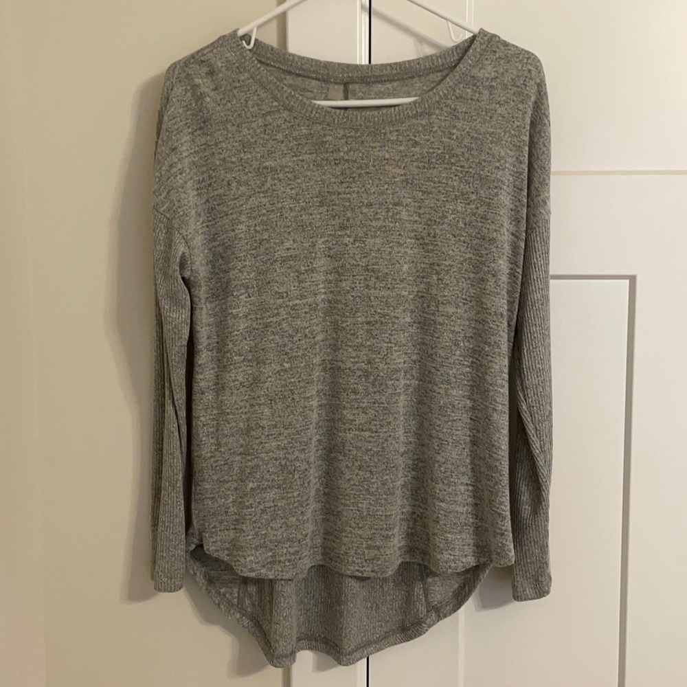 Lounge long sleeve shirt; gray